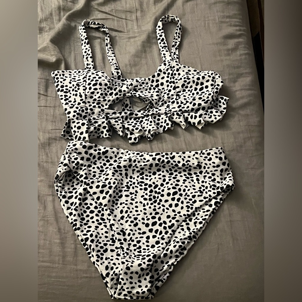 Brand new never used bikini
